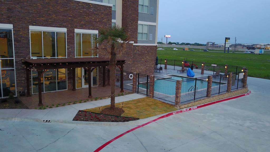 Hyatt Place Dallas/The Colony Exterior foto